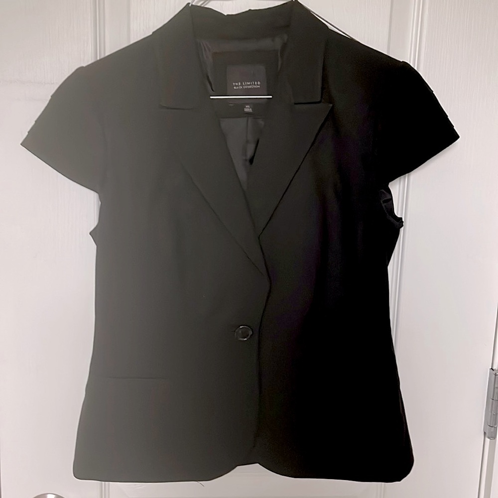 Spring capri pant suit with skirt option